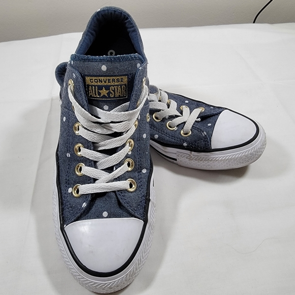 Converse Women’s size 7 Denim Poka Dot Shoes EUC - Picture 11 of 12